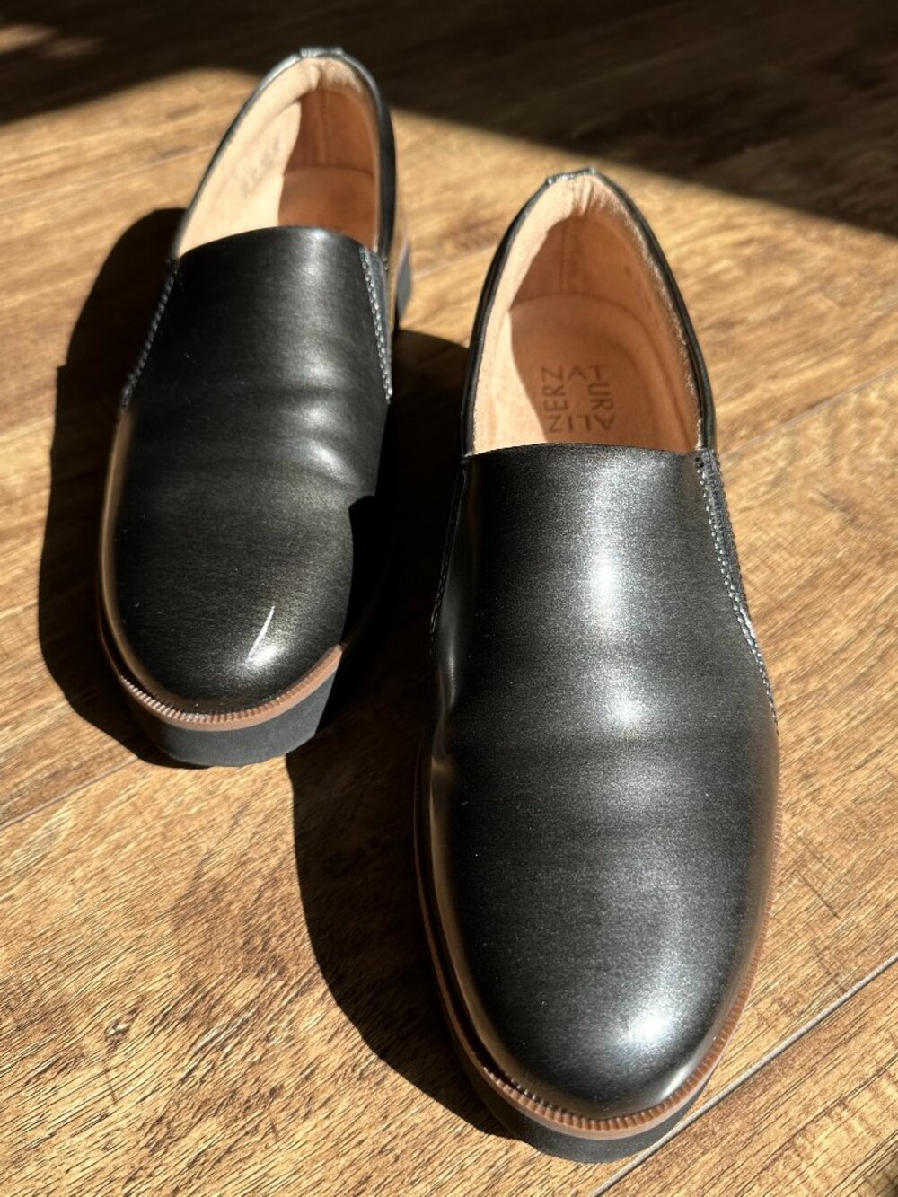 NWT Naturalizer Zophie Flat Comfort Loafers, Grey Burnished Women's Size 8M